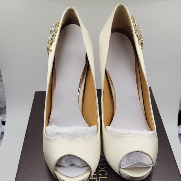 Badgley Mischka - Picture 1 of 5